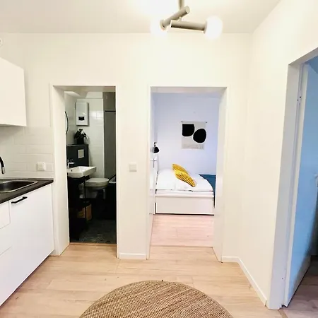 Neu Und Modern, Naehe Hbf, Ddorf, Cng , Lift Und Parkplatz